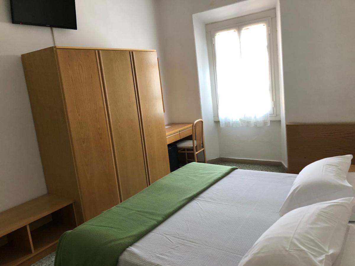 Hotel Valdinievole Lido di Camaiore Exteriör bild