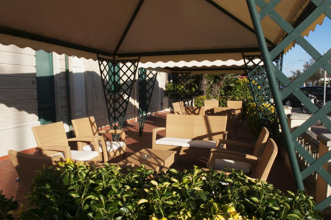 Hotel Valdinievole Lido di Camaiore Exteriör bild