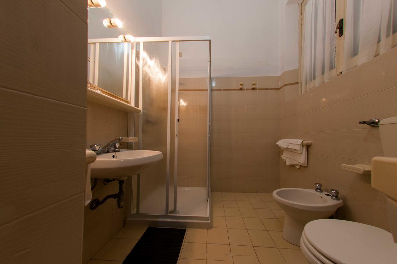 Hotel Valdinievole Lido di Camaiore Exteriör bild