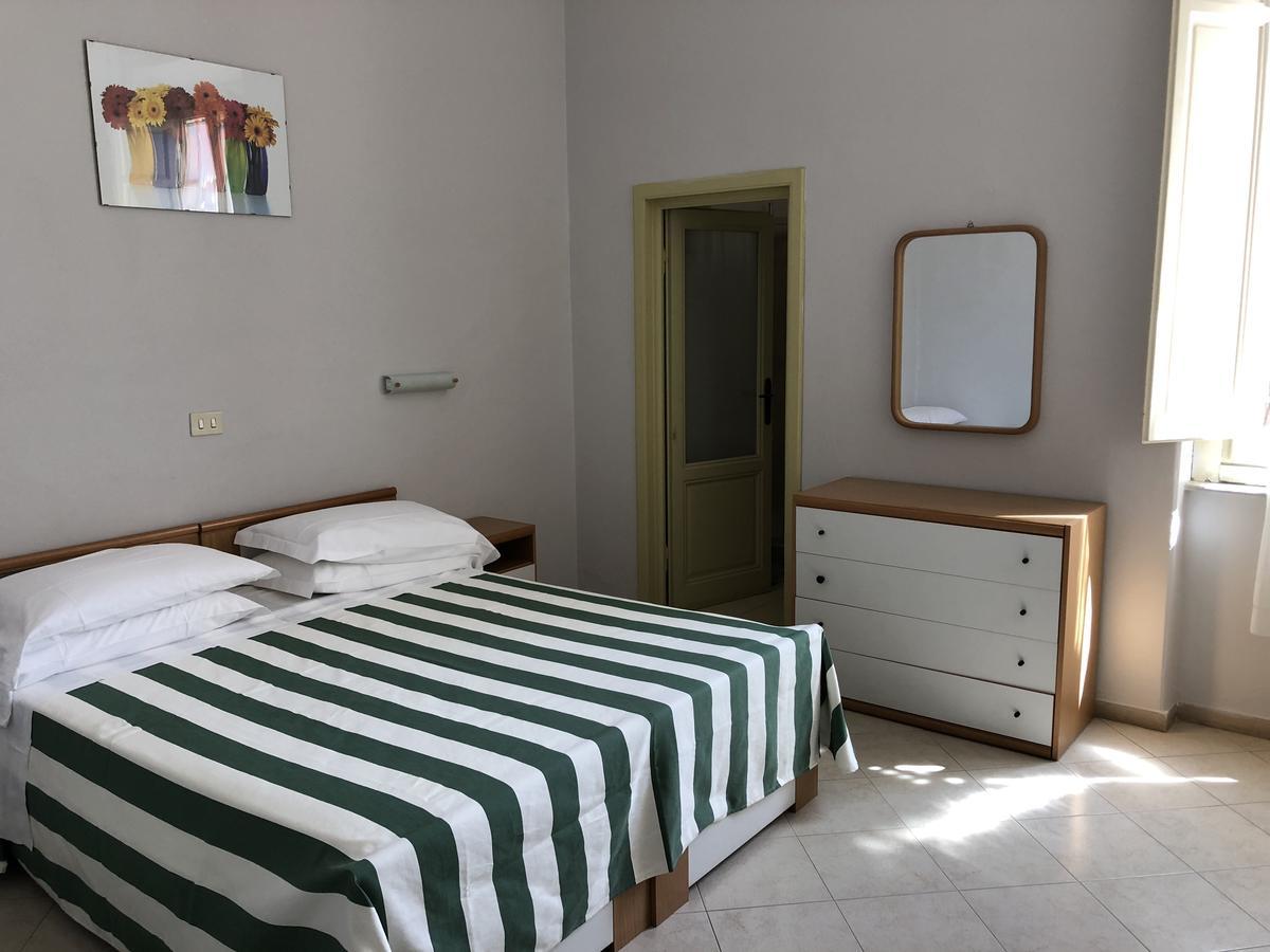 Hotel Valdinievole Lido di Camaiore Exteriör bild